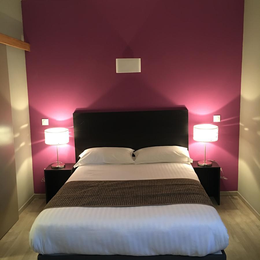 Le Brin D'Olivier Aparthotel Bourg-Saint-Andeol Bagian luar foto
