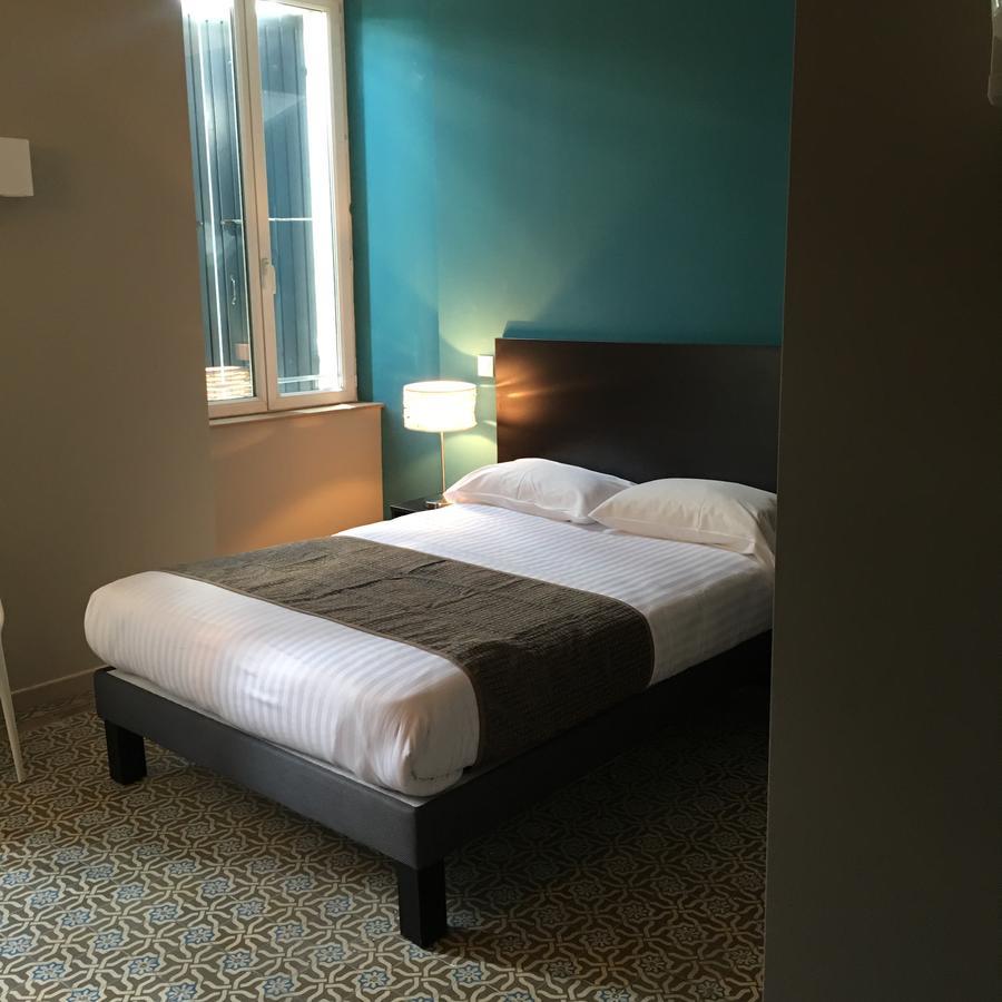 Le Brin D'Olivier Aparthotel Bourg-Saint-Andeol Bagian luar foto