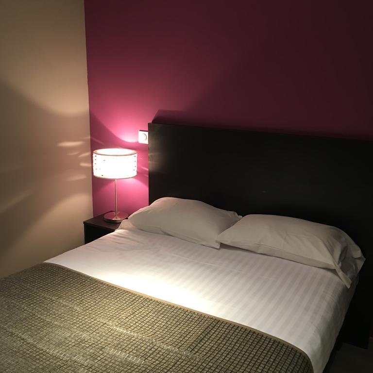 Le Brin D'Olivier Aparthotel Bourg-Saint-Andeol Bagian luar foto